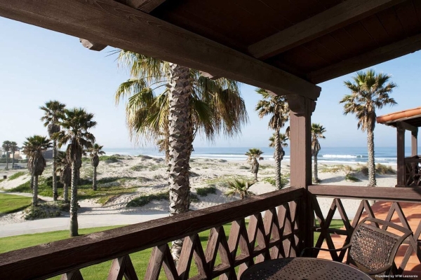 Embassy Suites by Hilton Mandalay Beach Hotel - Resort